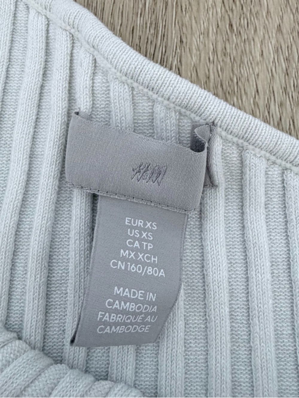 H&M Ribbed Sweater - Picture 2 of 2